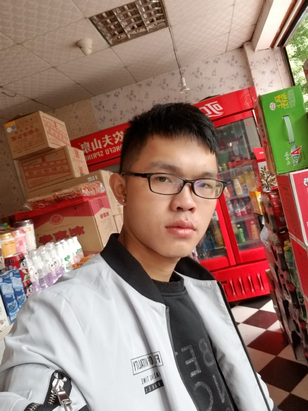 柒年的第一张照片--漳州征婚网