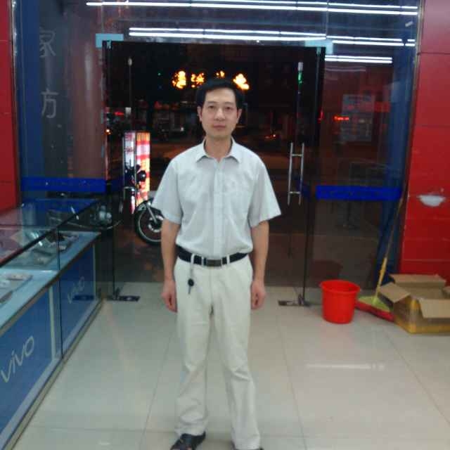 安静的第一张照片--漳州征婚网