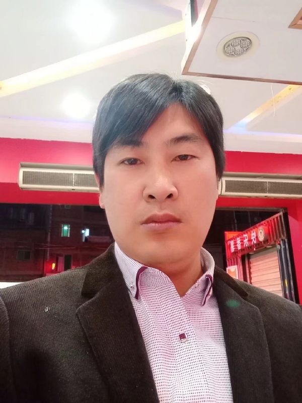 奔跑的第二张照片--漳州征婚网