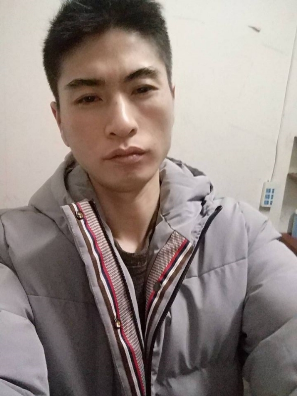 花若离枝的第一张照片--漳州征婚网