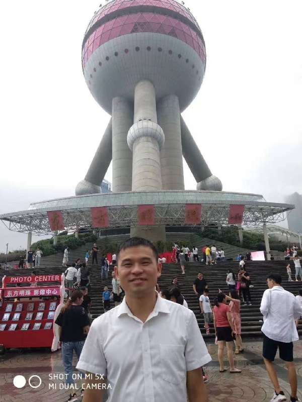 小猫吃老鼠的第一张照片--漳州征婚网
