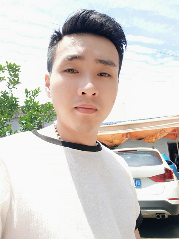 人间烟火的第一张照片--漳州征婚网