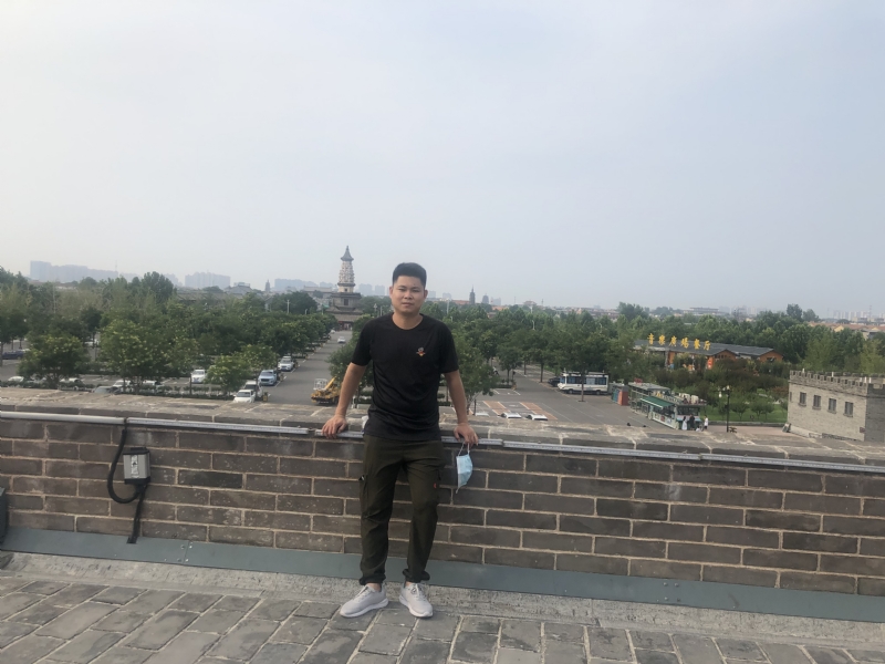 123.向左向右的第一张照片--漳州征婚网