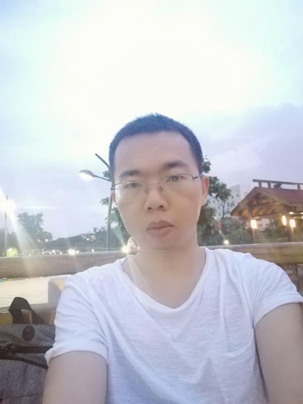 逮竹的第一张照片--漳州征婚网