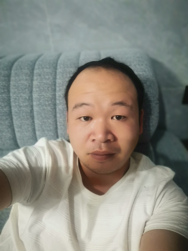 孤独老的第一张照片--漳州征婚网