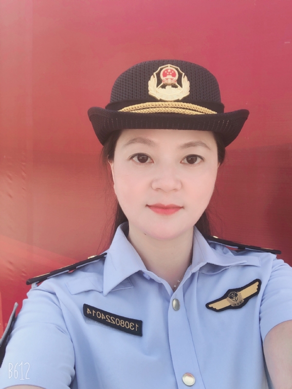 明明的第一张照片--漳州征婚网