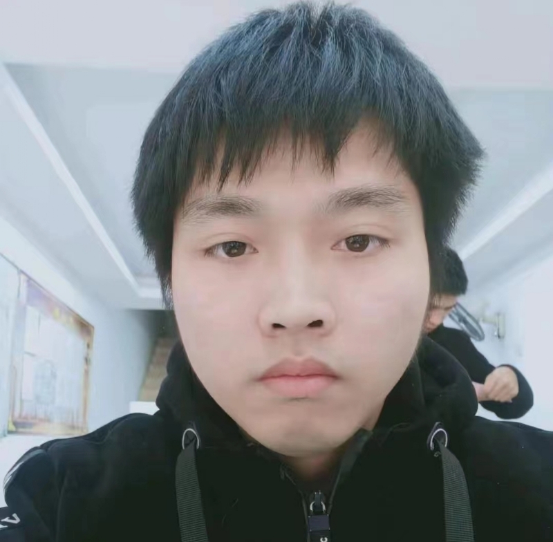 无奋斗不清春的第一张照片--漳州征婚网
