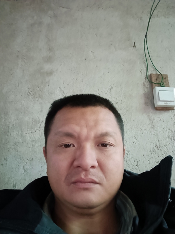 兰成龙的第三张照片--漳州征婚网
