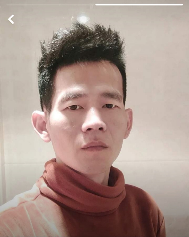 白了少年头的第一张照片--漳州征婚网