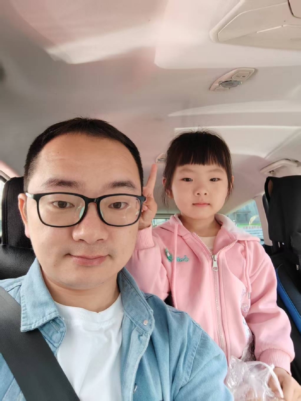 知天晓的第一张照片--漳州征婚网